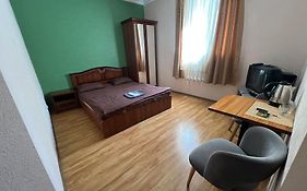 Отель Ренессанс